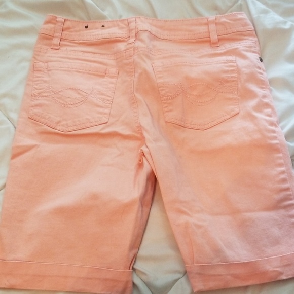 Light Pink Capris - Picture 2 of 4